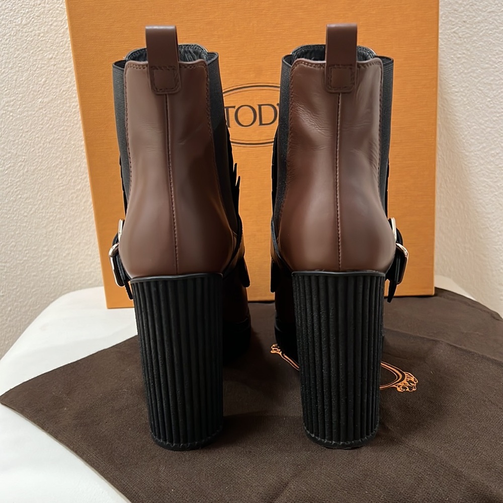 Tod's Gomma T115 64A Tron Ghetta Bootie - Picture 6 of 16
